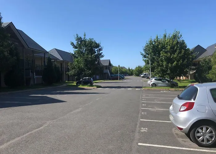 Apartment T2 Dans Avec Piscine Proche Honfleur - Deauville - Pont L'eveque